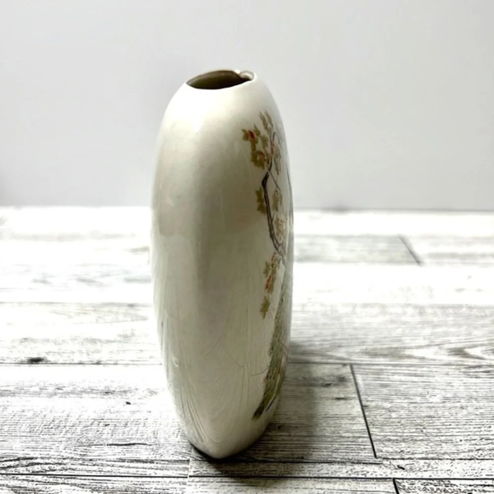 Japanese Vintage Beige Oval Peacock Vase